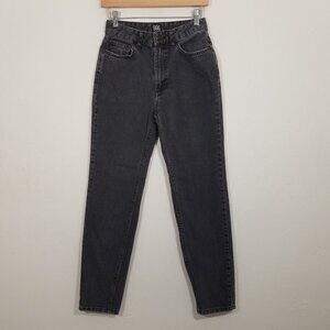 BDG Mom Jeans High Rise Size 25